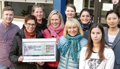 Studenten überreichten 1.500 Euro an ChaKA