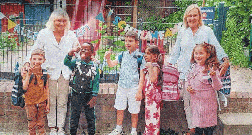 Mit Ranzen und Ausflug Kinder glücklich gemacht